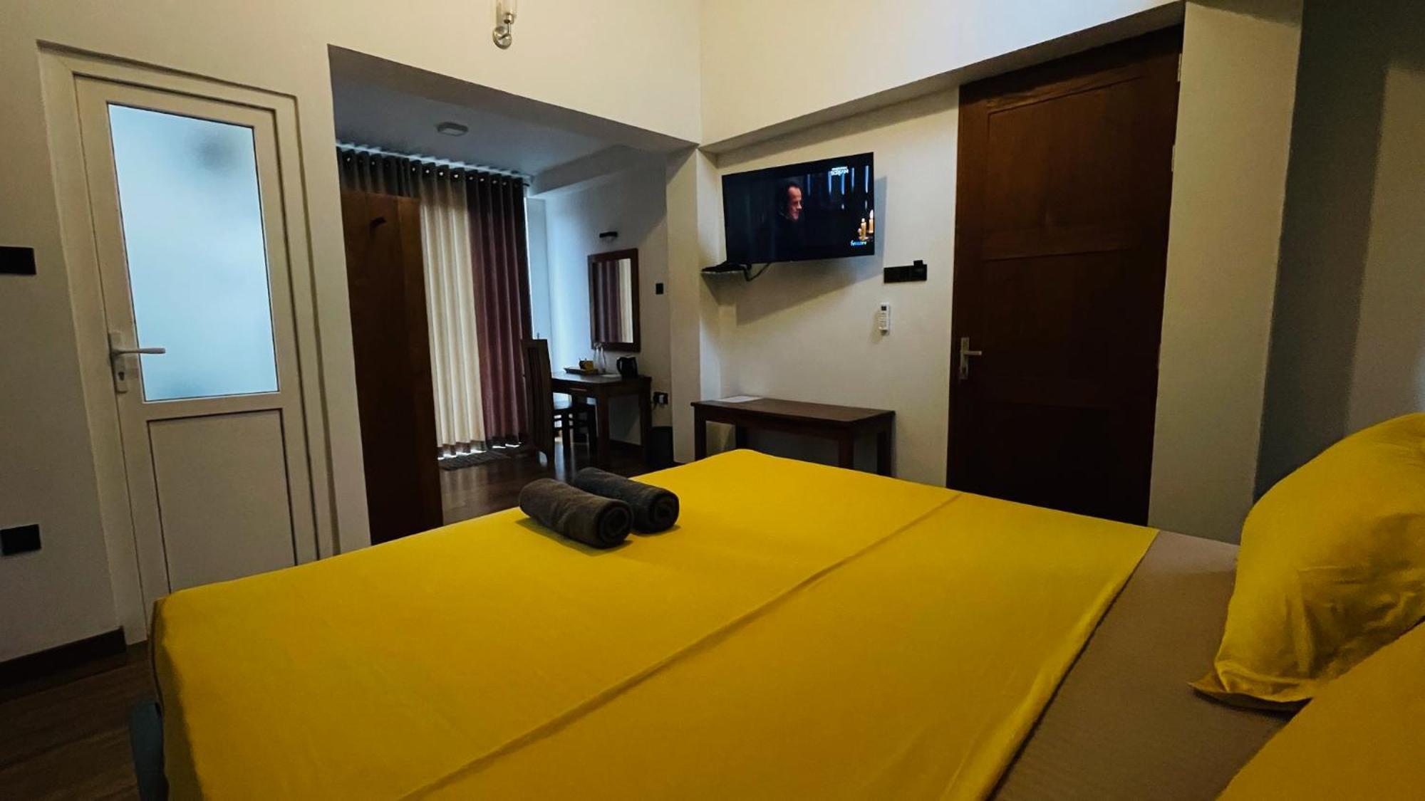 Sun Dove Suite Kandy Esterno foto