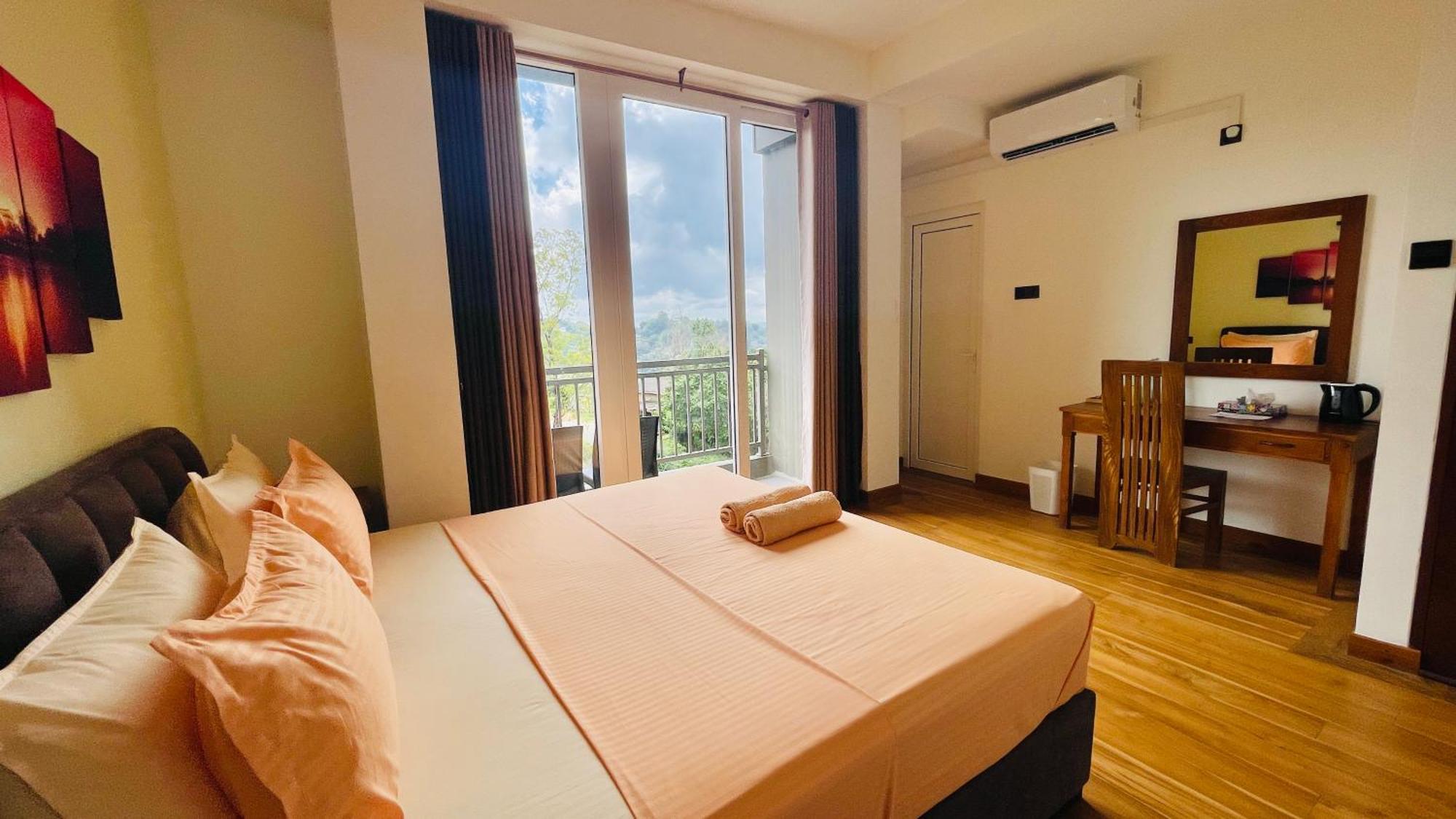 Sun Dove Suite Kandy Esterno foto