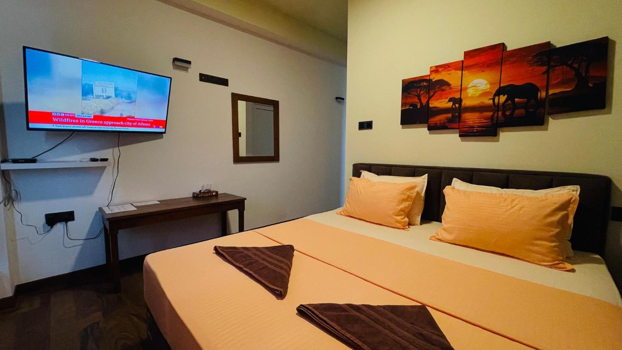 Sun Dove Suite Kandy Esterno foto